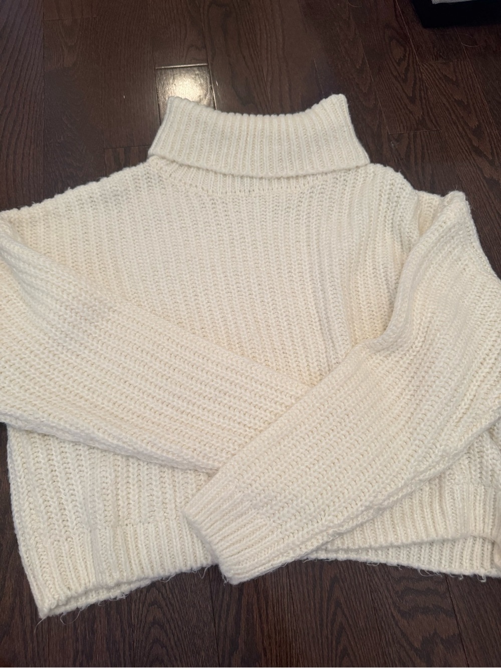 Suzy Shier Cream Ribbed Turtleneck Sweater